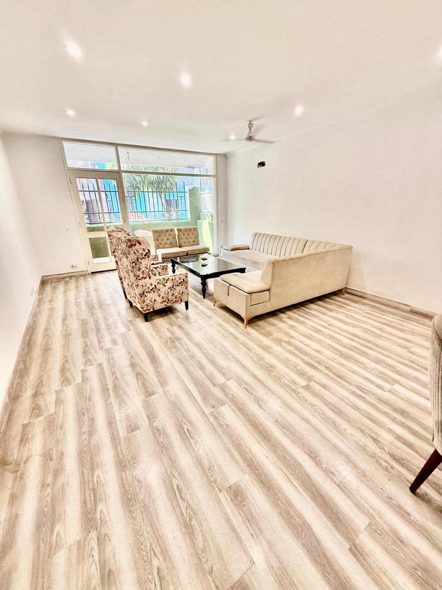 Apartment Woodbridge Gk 1