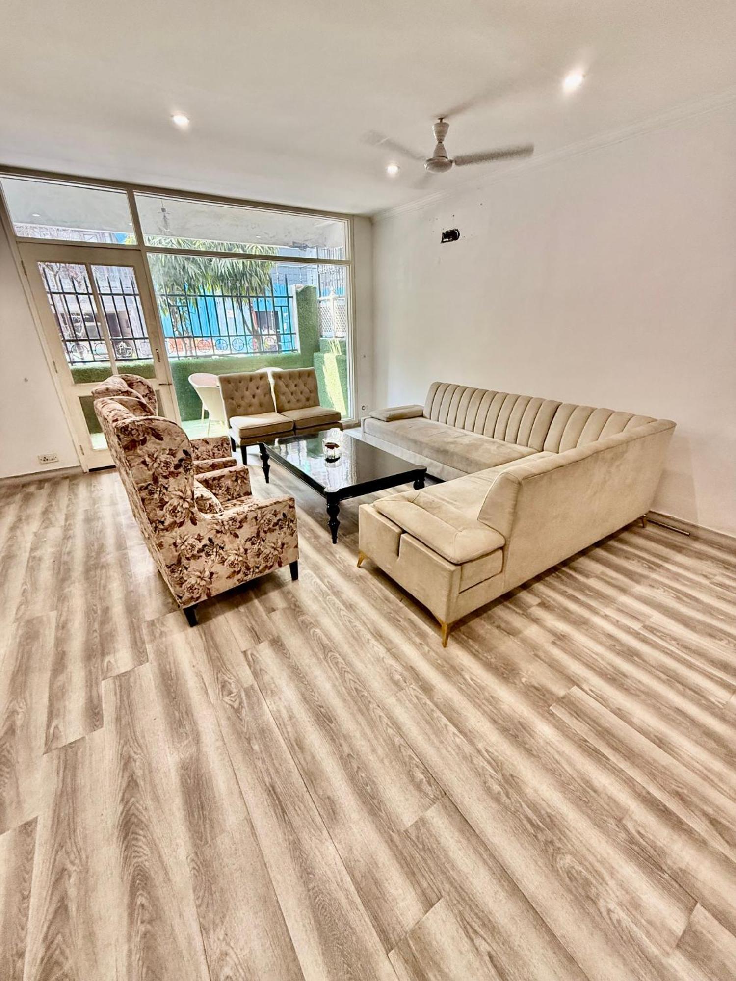 Apartment Woodbridge Gk 1